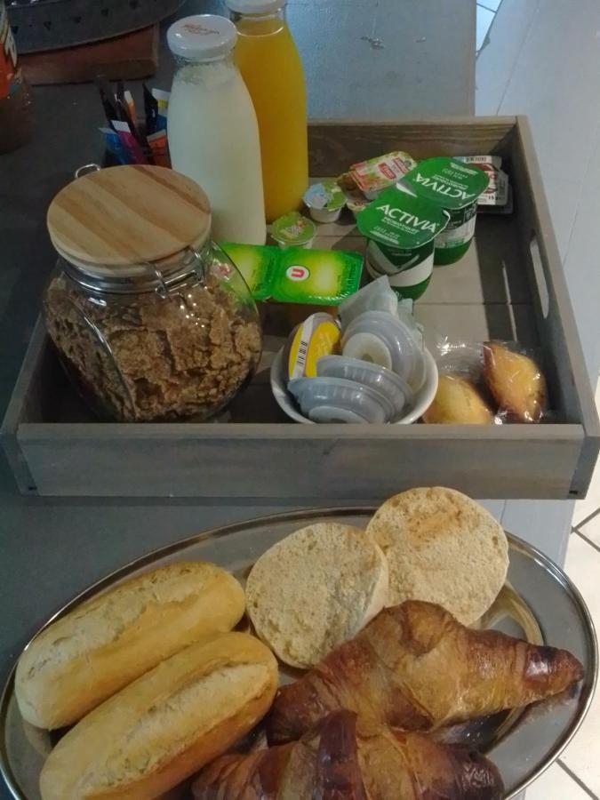 Pigeonnier Hotel Vic-le-Comte ภายนอก รูปภาพ