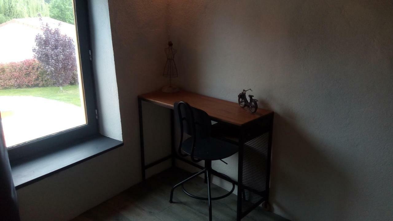 Pigeonnier Hotel Vic-le-Comte ภายนอก รูปภาพ