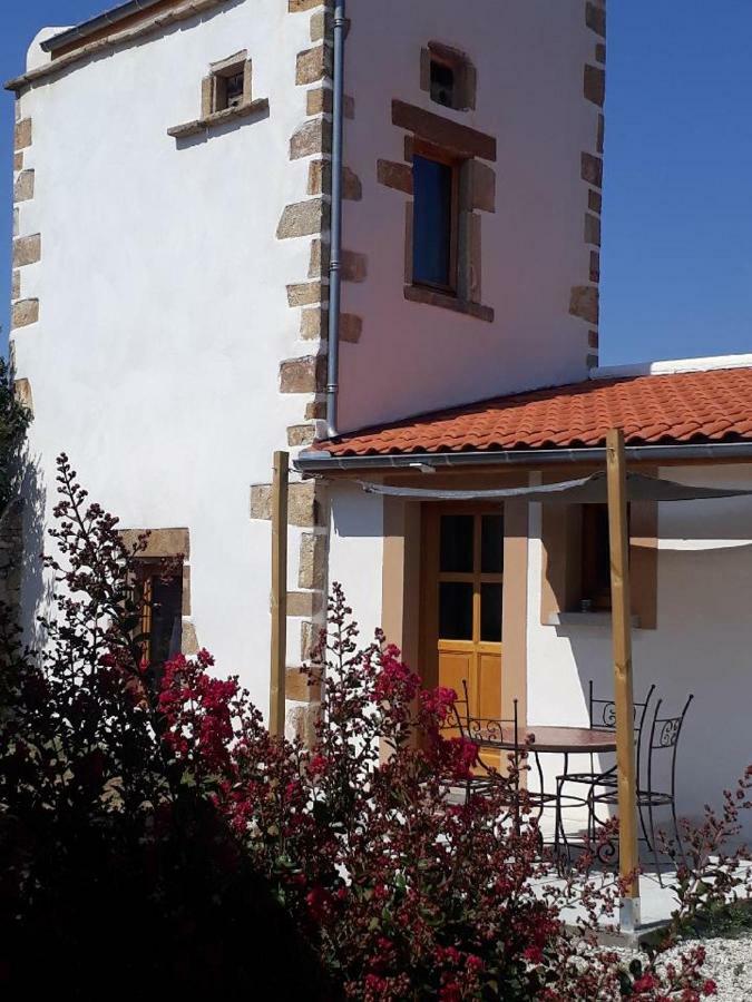 Pigeonnier Hotel Vic-le-Comte ภายนอก รูปภาพ